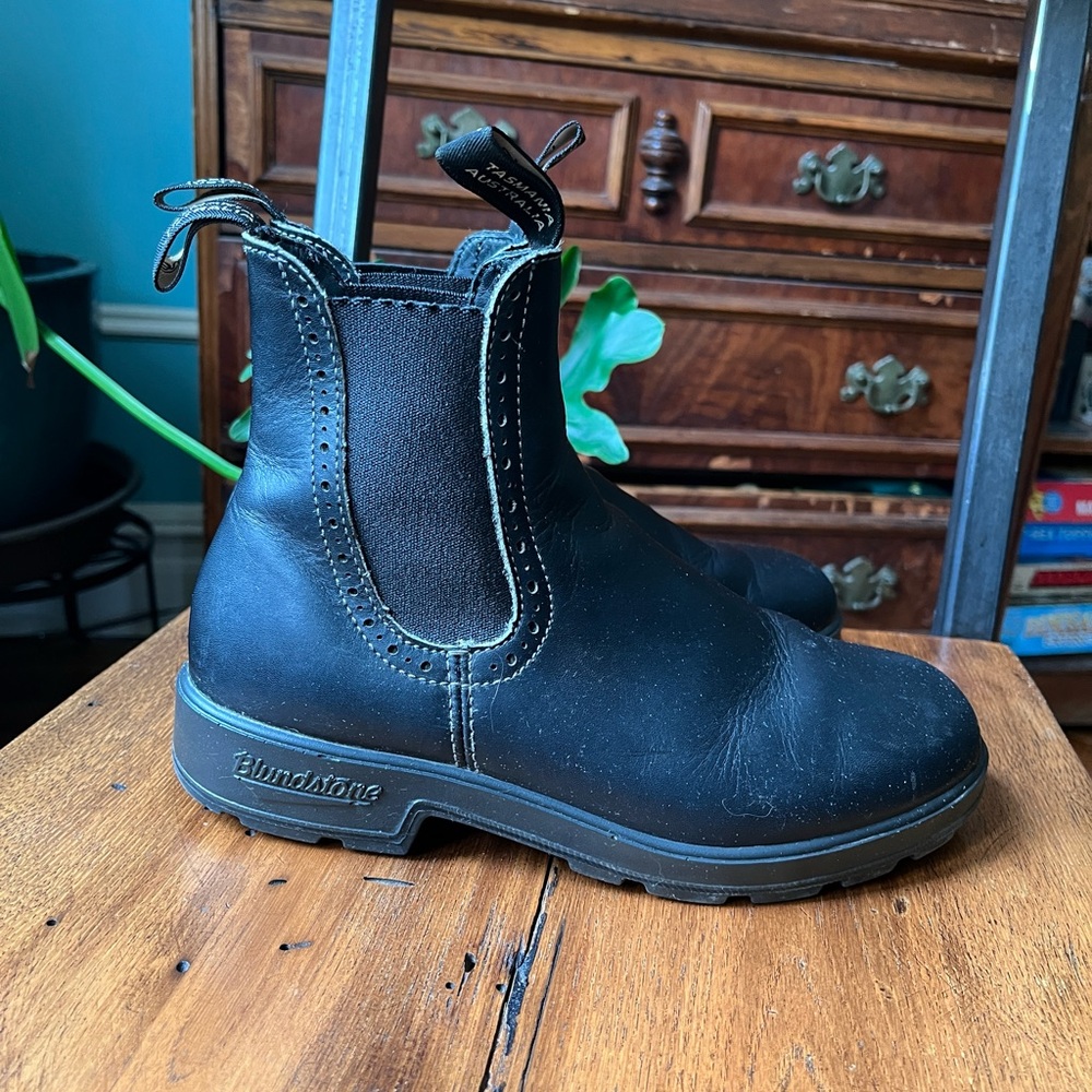 Blundstone #1448 Women’s Original High Top Boots in Voltan Black